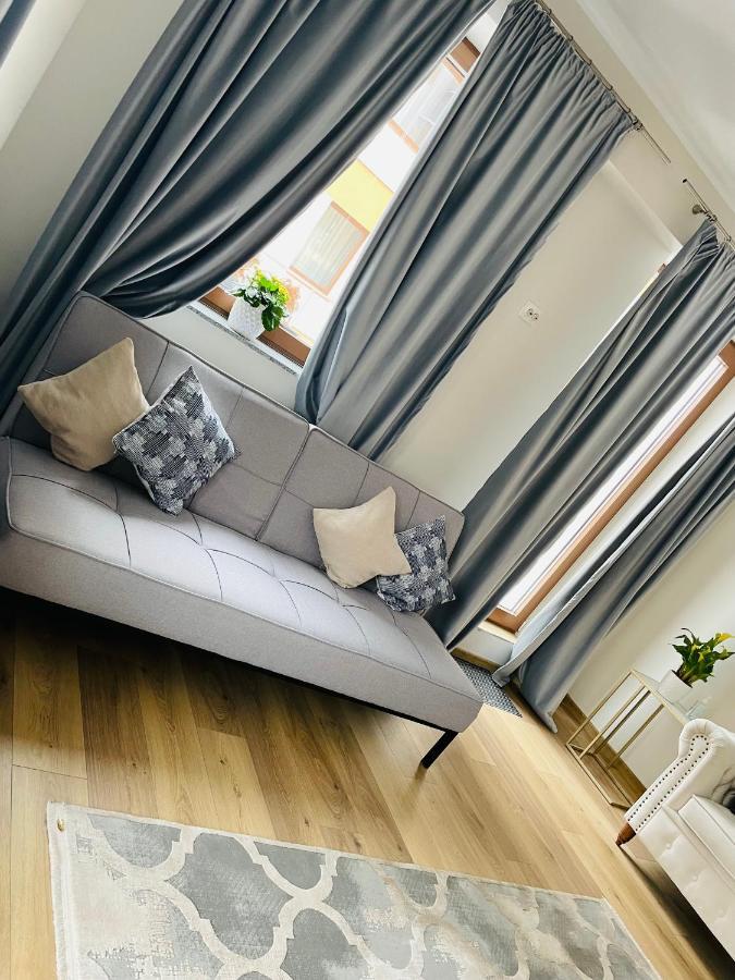 Londof Luxury Apartments - With A Panoramic View Over The City บราชอฟ ภายนอก รูปภาพ